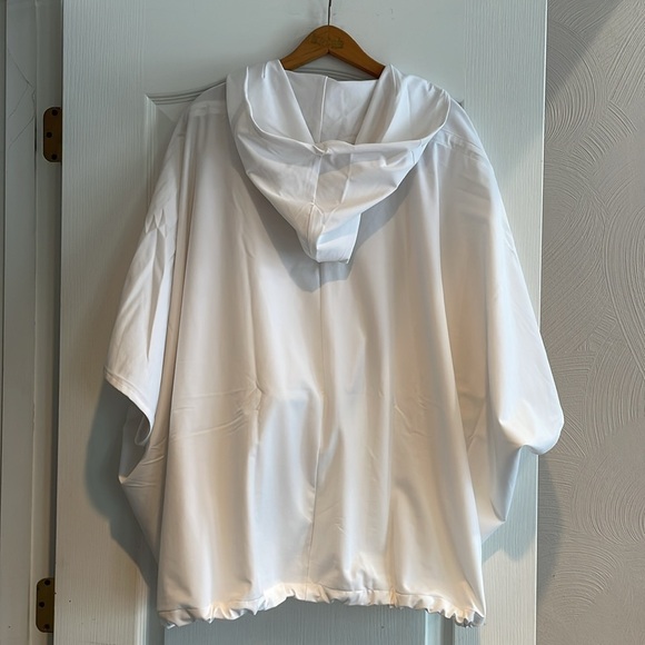 Adidas Tennis Premium Wind Jacket Poncho White Hooded Womens M NWT Loose fit - Picture 6 of 12